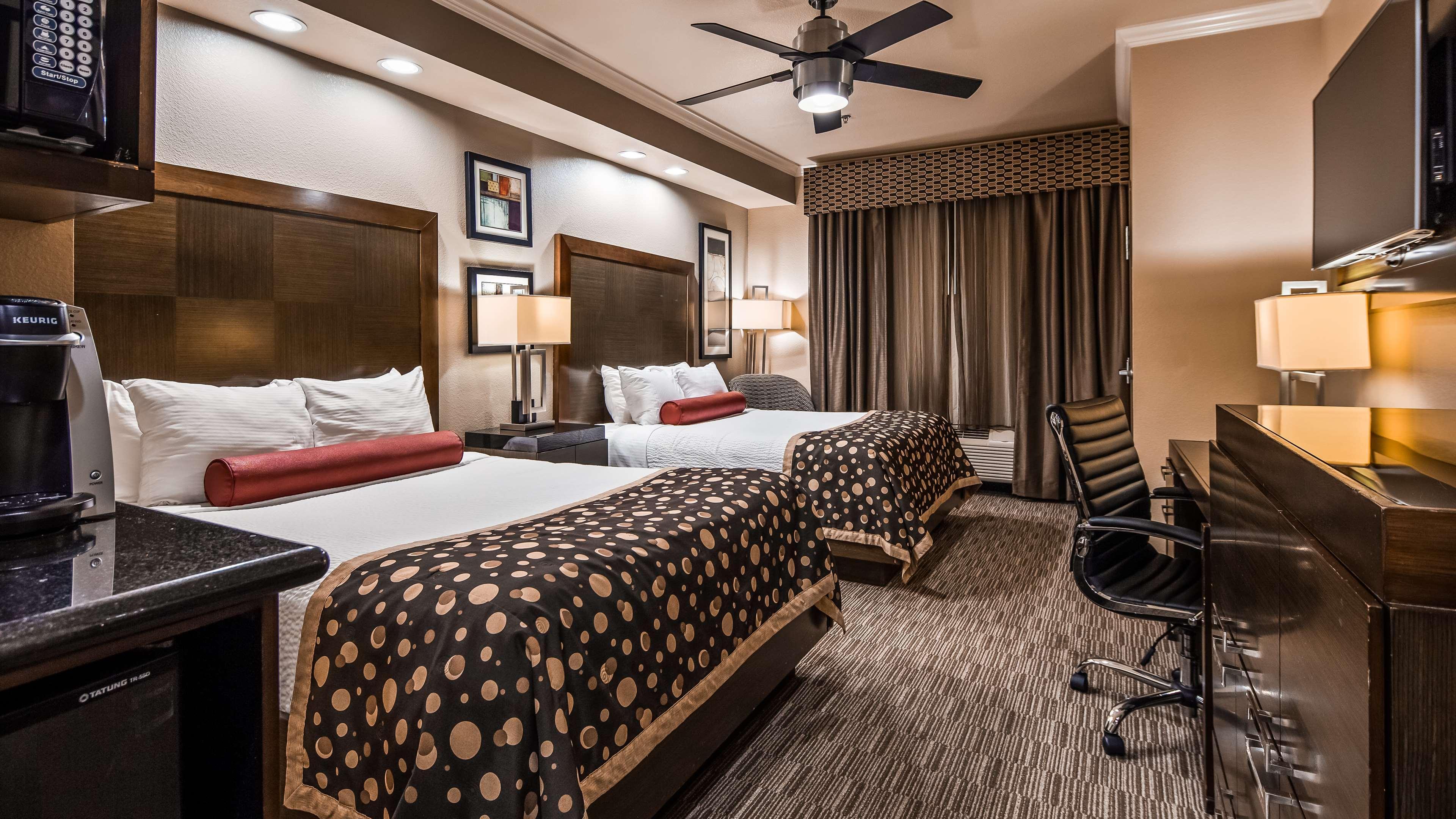 Best Western Premier Crown Chase Inn & Suites Denton Eksteriør bilde